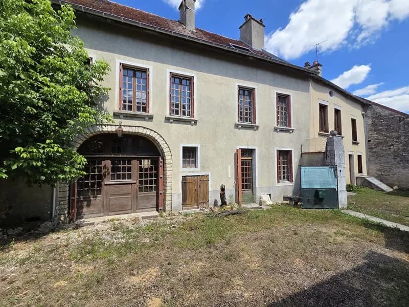 Ensemble immobilier à Loches sur Ource - Photo 1