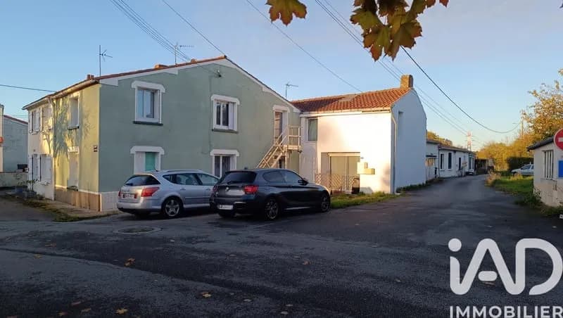 Bâtiment 185 m² - Photo 1