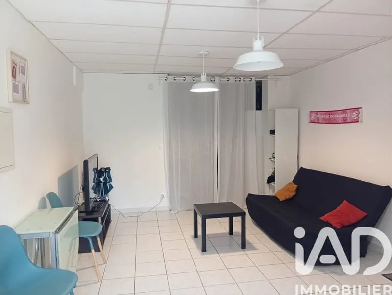 Bâtiment 141 m² - Photo 1