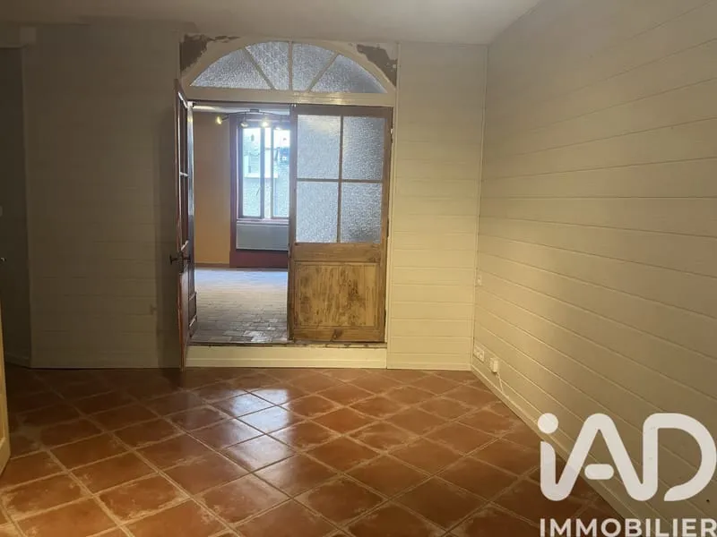 Bâtiment 130 m² - Photo 1