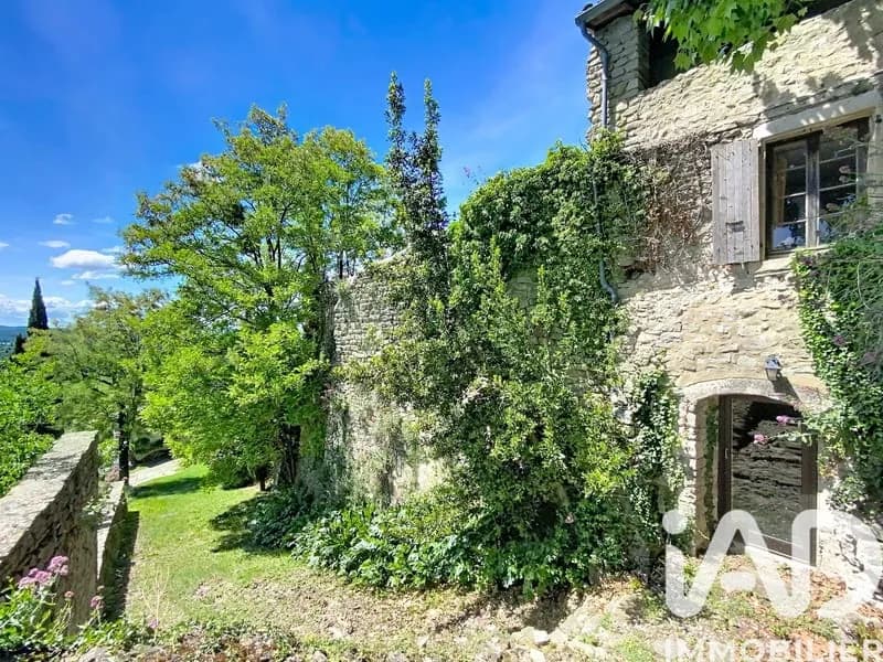 Bâtiment 12 pièces 275 m² - Photo 1