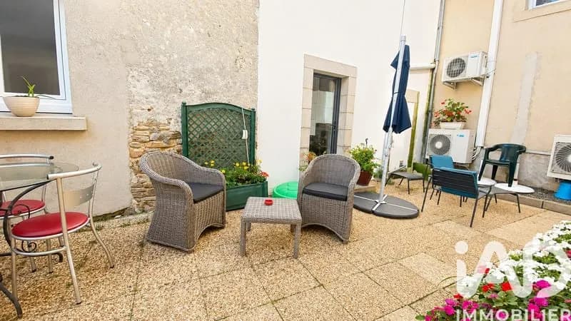 Bâtiment 4 pièces 210 m² - Photo 1
