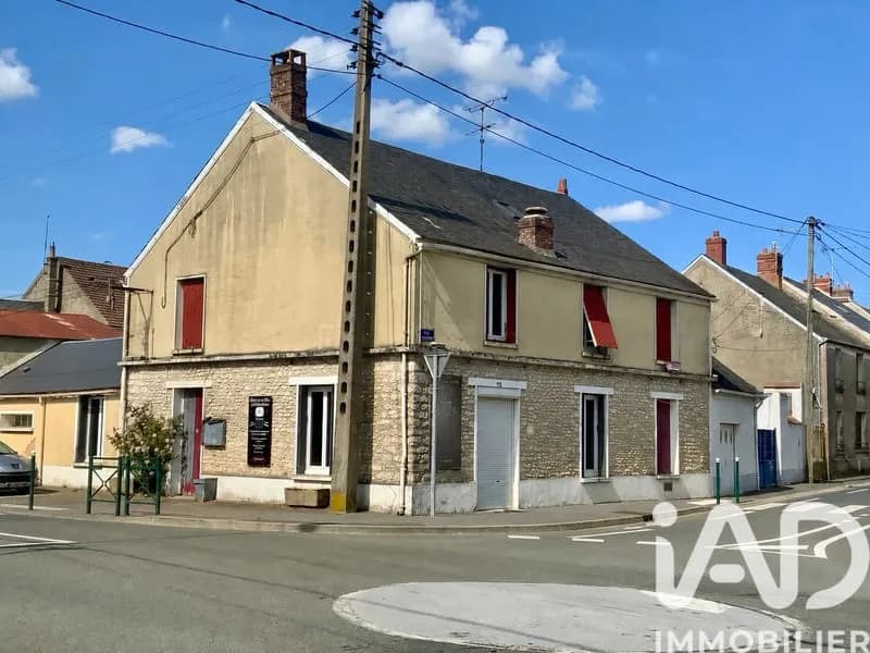 Immeuble de rapport 4 pièces 230 m² - Photo 1
