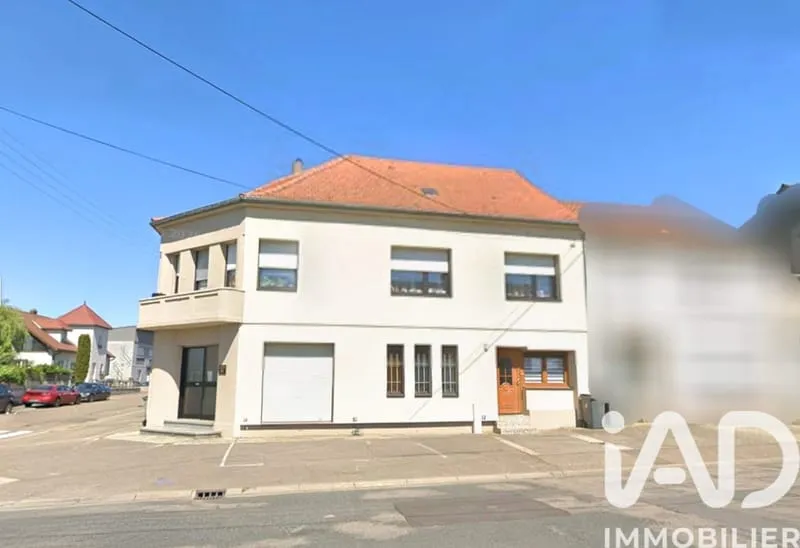 Immeuble de rapport 2 pièces 390 m² - Photo 1