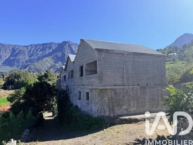 Bâtiment 180 m² - Photo 1