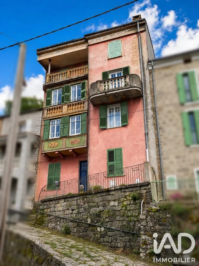 Bâtiment 169 m² - Photo 1