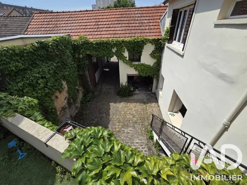 Bâtiment 271 m² - Photo 1