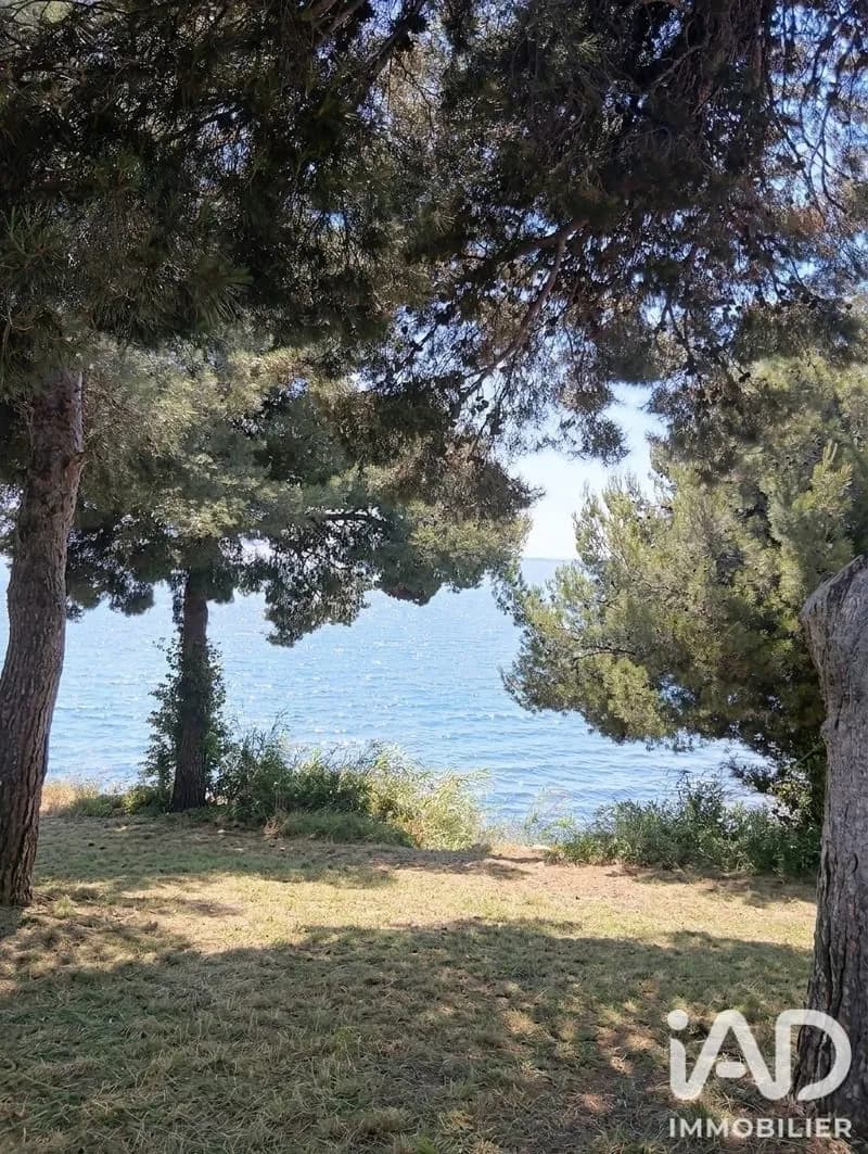 Bâtiment 261 m² - Photo 1