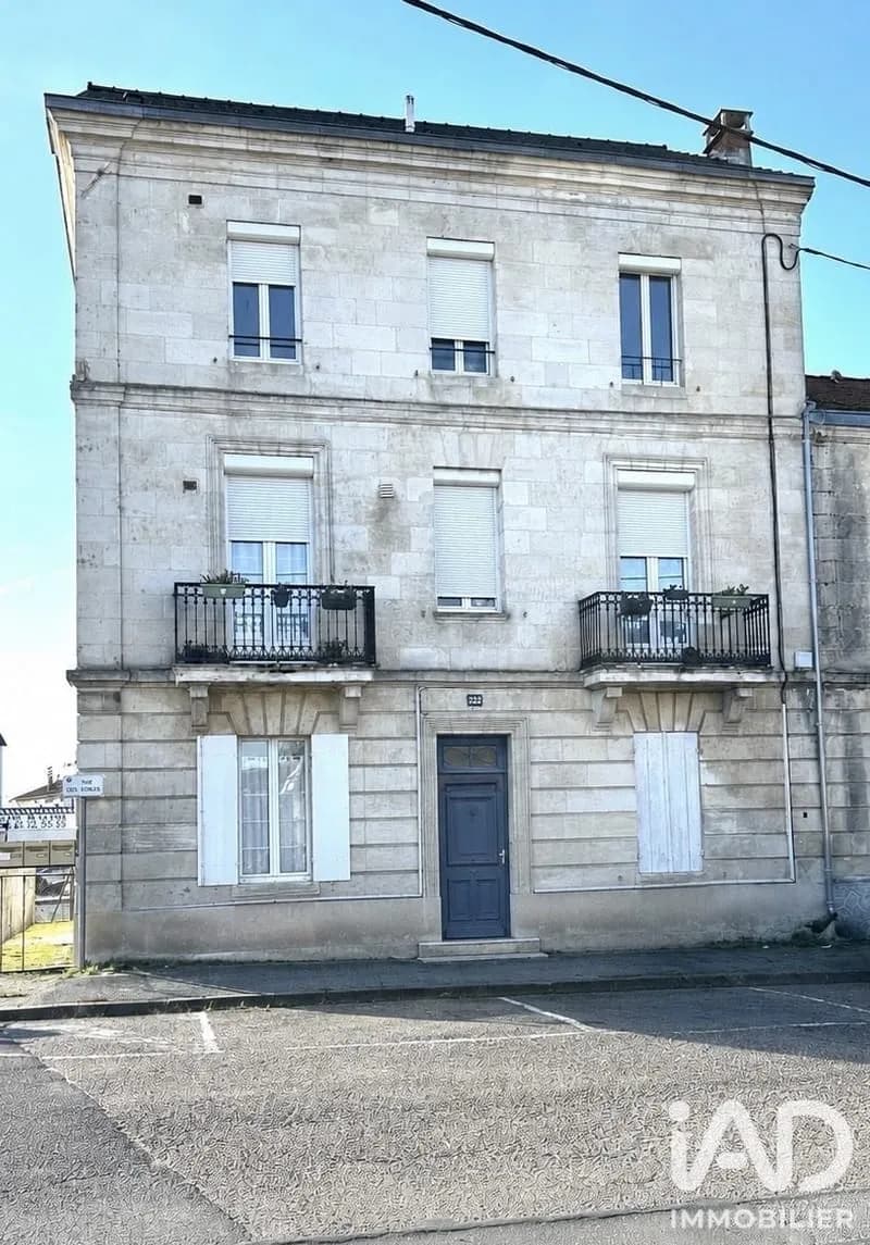Bâtiment 232 m² - Photo 1