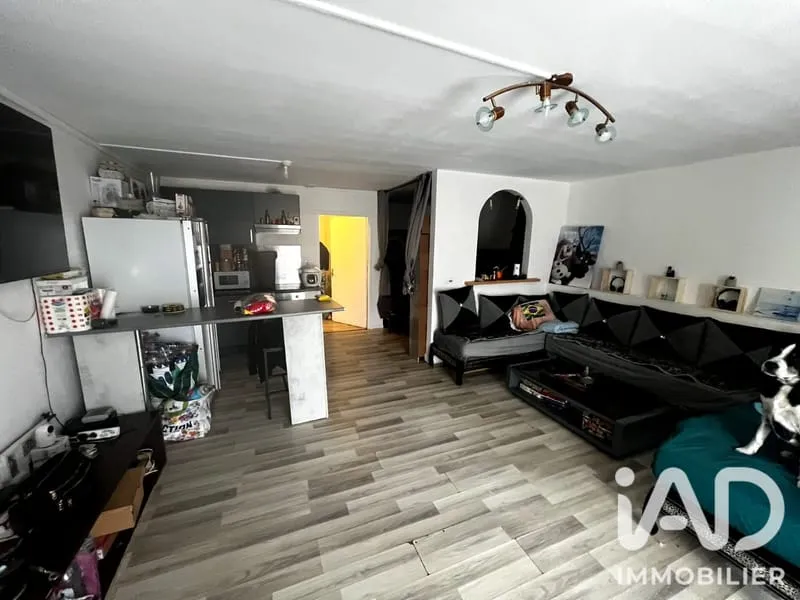 Bâtiment 201 m² - Photo 1