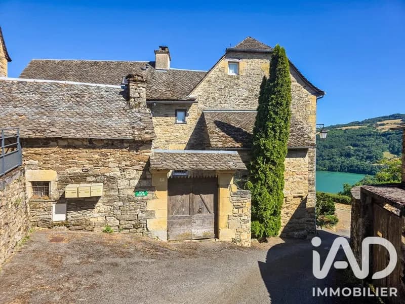 Bâtiment 324 m² - Photo 1