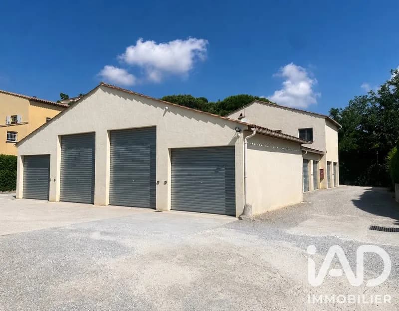 Bâtiment 338 m² - Photo 1