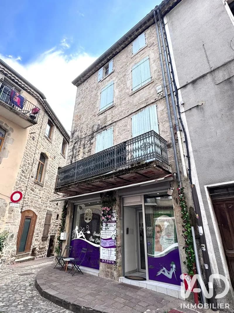Immeuble de rapport 2 pièces 146 m² - Photo 1
