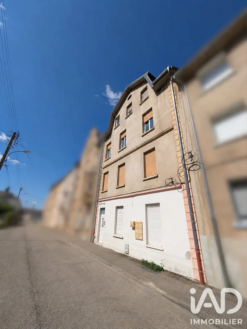 Bâtiment 303 m² - Photo 1