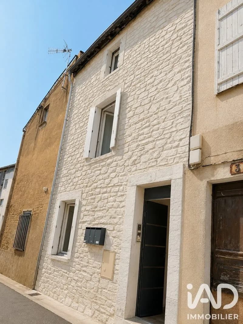 Immeuble de rapport 1 pièce 71 m² - Photo 1