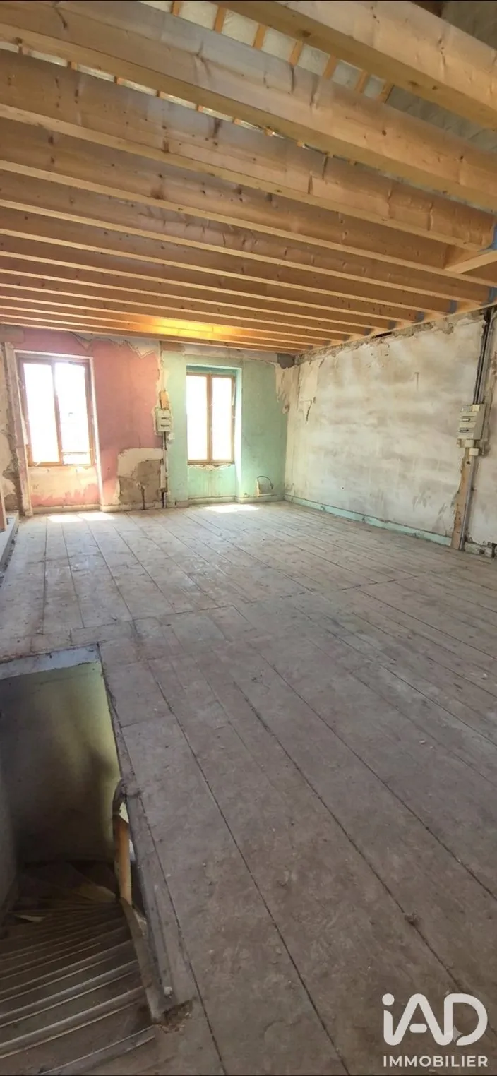 Bâtiment 3 pièces 215 m² - Photo 1