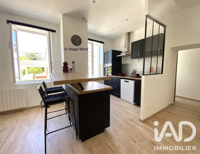 Immeuble de rapport 3 pièces 812 m² - Photo 1