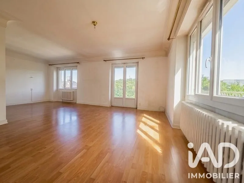 Bâtiment 182 m² - Photo 1