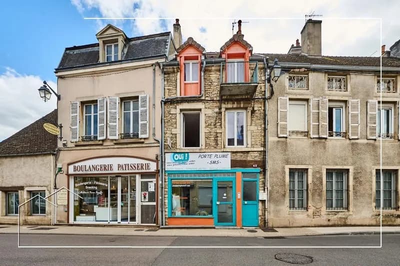 Bâtiment 172 m² - Photo 1