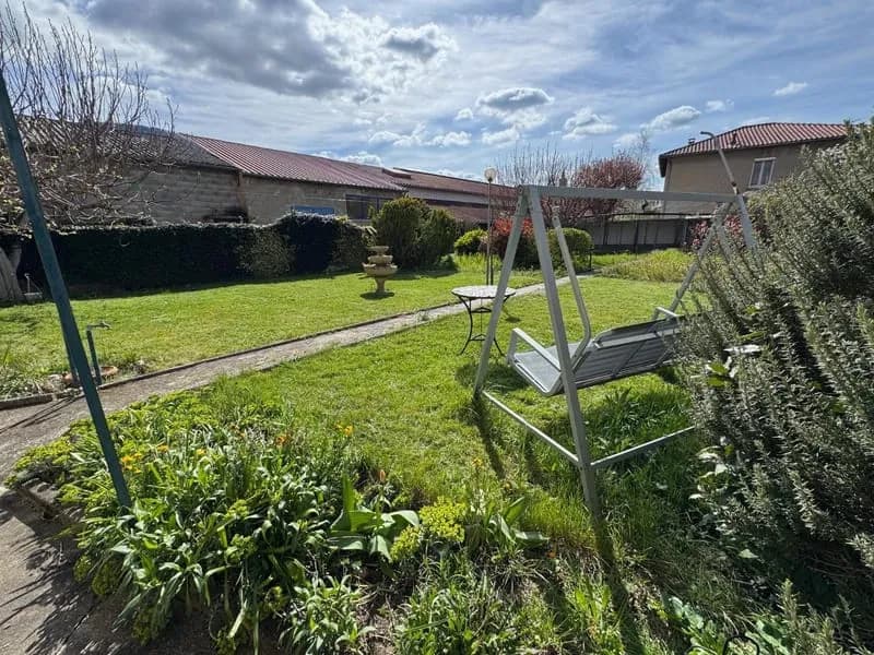 Bâtiment 245 m² - Photo 1