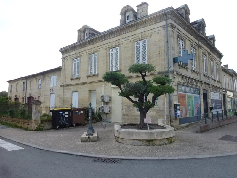 Bâtiment 327 m² - Photo 1