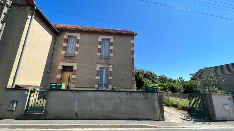 Immeuble de rapport à Yzeure - Photo 1