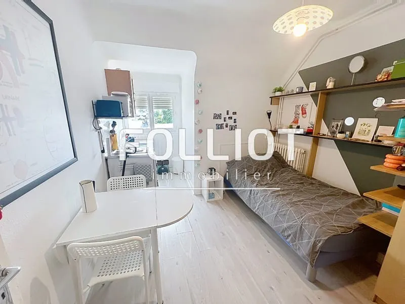 A VENDRE Dans immeuble en CENTRE VILLE 4 chambres 50000 SAINT LO INVESTISSEURS - Photo 1