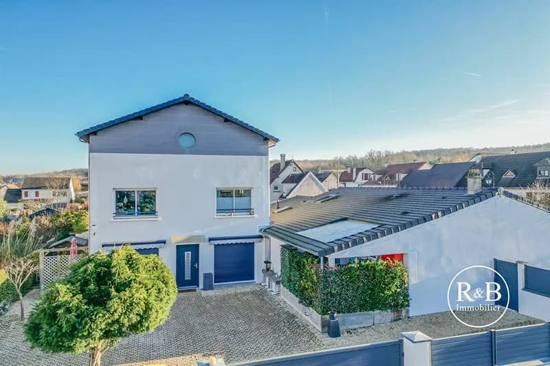 Ensemble immobilier rare à découvrir aux Clayes-sous-Bois - Photo 1