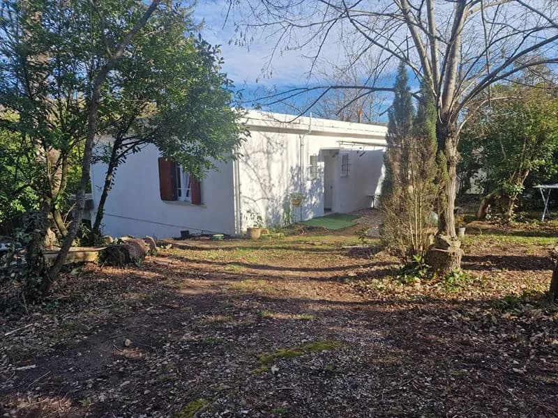 Ensemble immobilier sur terrain constructible - Photo 1