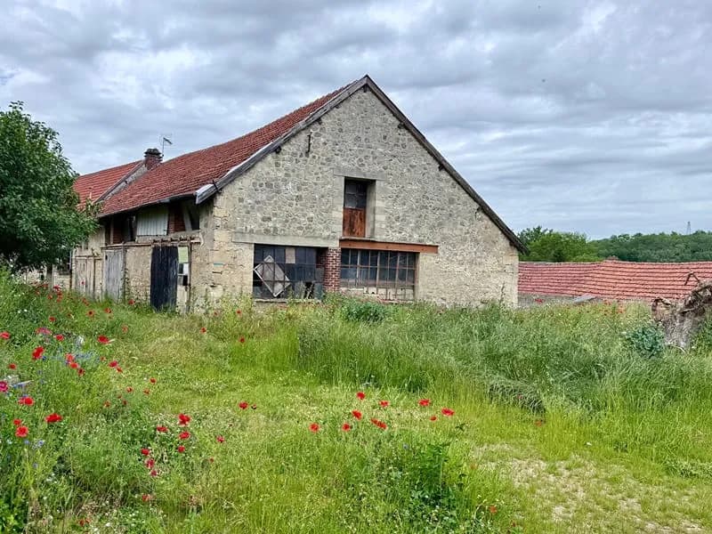 Ensemble immobilier de caractère aux Septvallons ? Un projet idéal pour la création de plusieurs lots - Photo 1