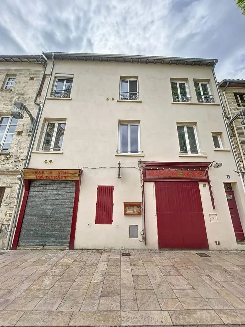 Avignon intra-muros Carmes Immeuble 4 appartements et un restaurant - Photo 1