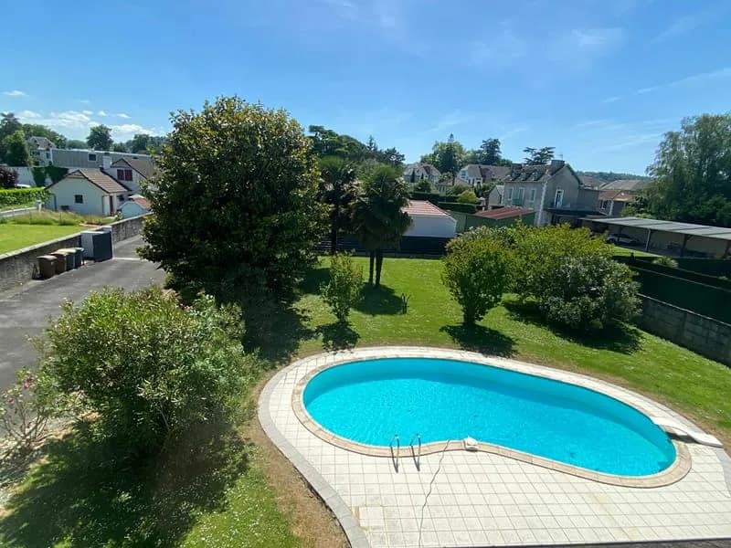 Immeuble 9 pièces 300 m² - Photo 1