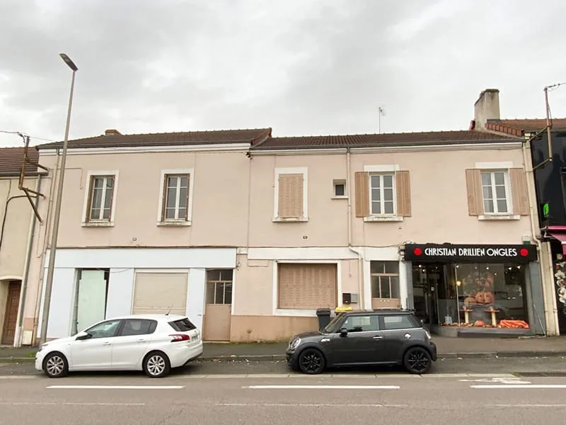 IMMEUBLE DE RAPPORT - PROCHE TOUTE COMMODITÉ - Photo 1
