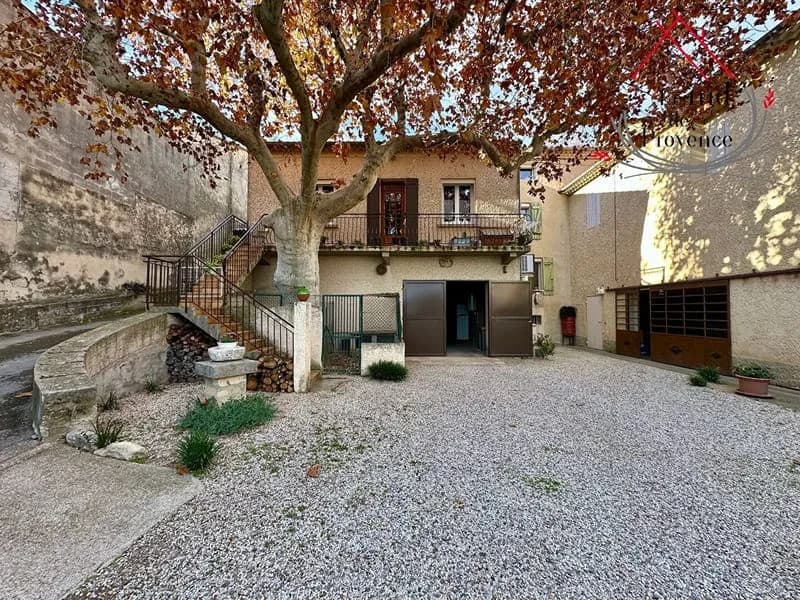 Ensemble immobilier en viager sur le village de Caromb - Photo 1