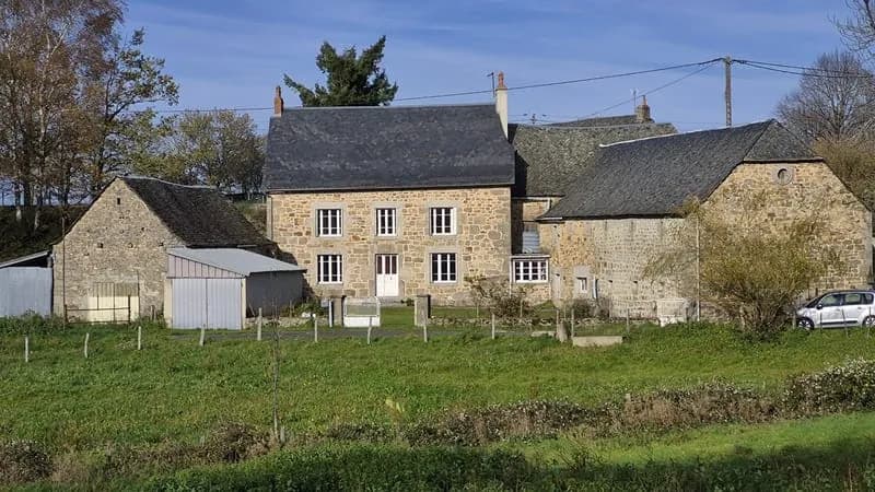 Ensemble immobilier, 5 min d'Huparlac sur plus d'1ha de terre - Photo 1