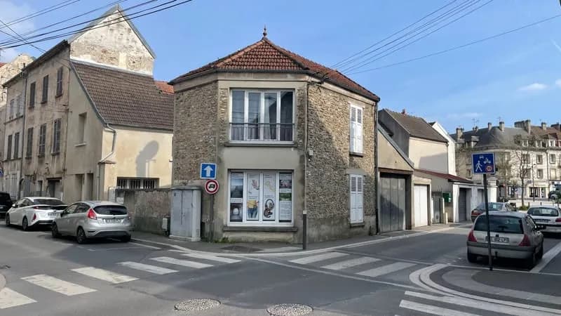 Immeuble Chateau Thierry - Photo 1