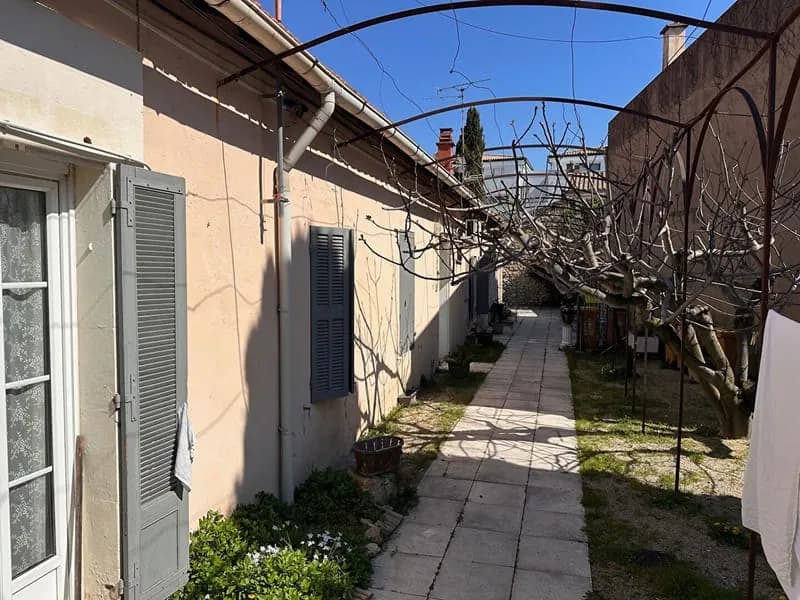 Cavaillon Ensemble immobilier 5 appartements individuels avec terrain 700m² - Photo 1