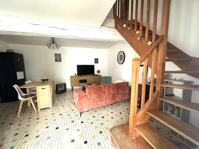 IMMEUBLE TRELAZE-PROCHE ANGERS - Photo 1