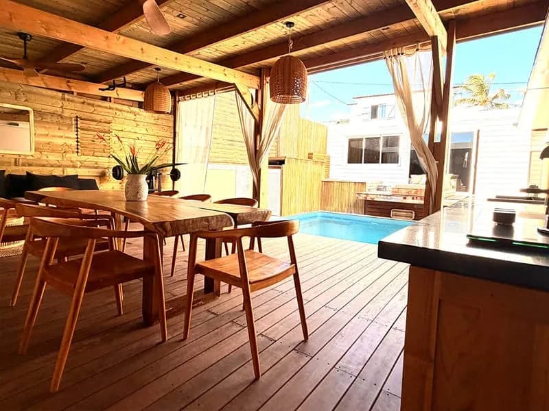 RARE - ENSEMBLE IMMOBILIER DE PRESTIGE - Location saisonnière à HAUTE RENTABILITÉ à 500 m du lagon - TROIS-BASSINS - Photo 1