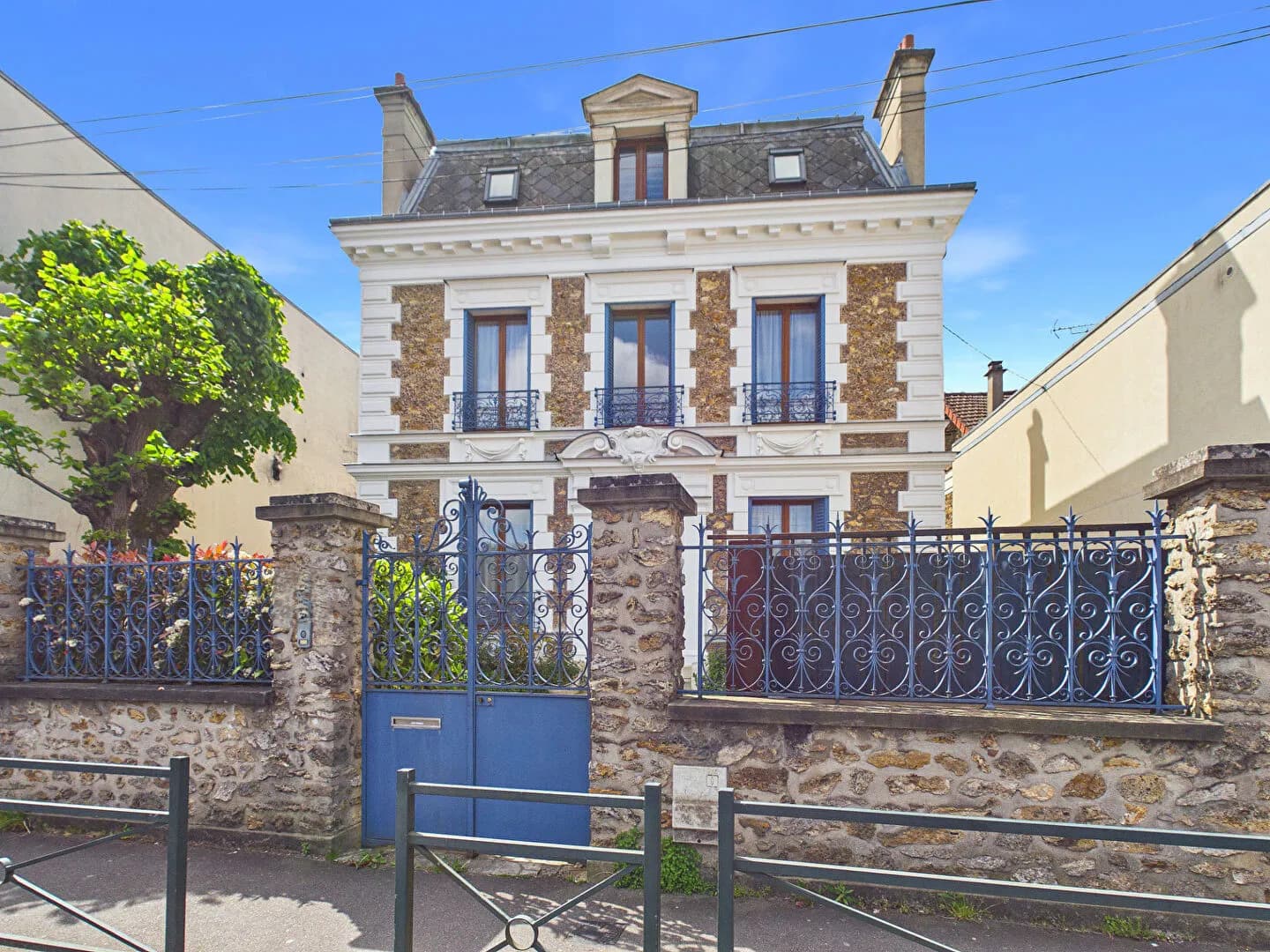 Immeuble Brunoy 6 pièce(s) 178.23 m2 - Photo 1