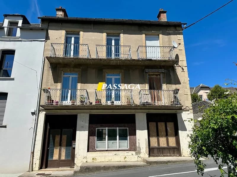 A VENDRE - Immeuble avec dépendances et cour - SEVERAC D'AVEYRON - Photo 1