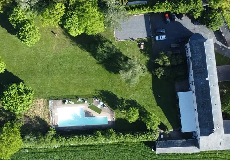 Propriété de loisirs Villefranche De Panat 30 pièce(s) 1059 m2 - Photo 1