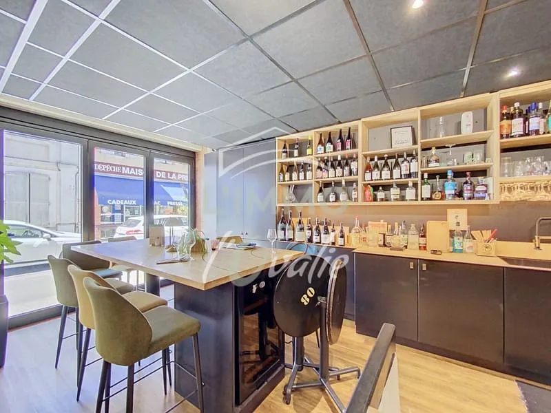 Immeuble Grenade 380 m² - Photo 1