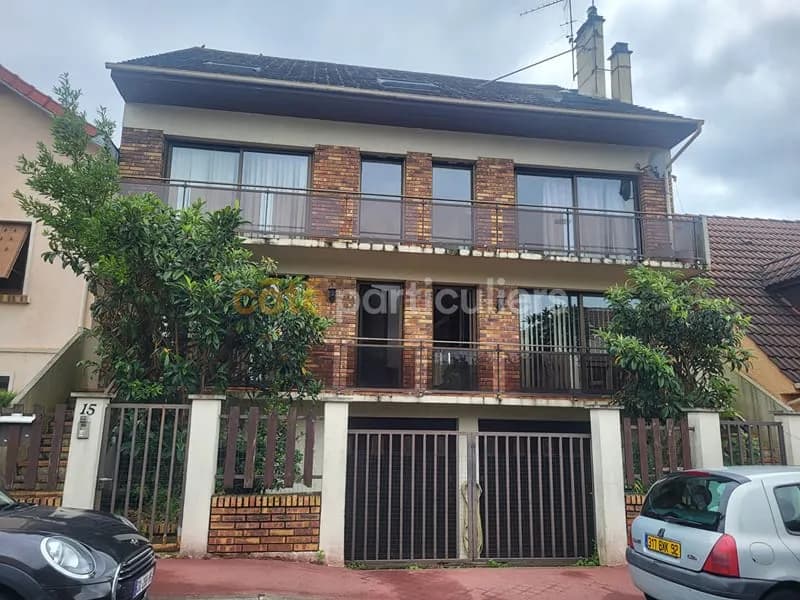 Petit ensemble immobilier proche T6 - Photo 1