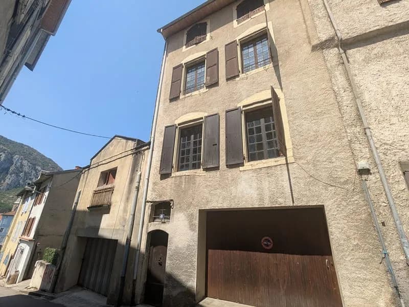 Ensemble immobilier de caractère d'environ 350 m² utiles - Hyper centre de Tarascon-sur-Ariège - Photo 1