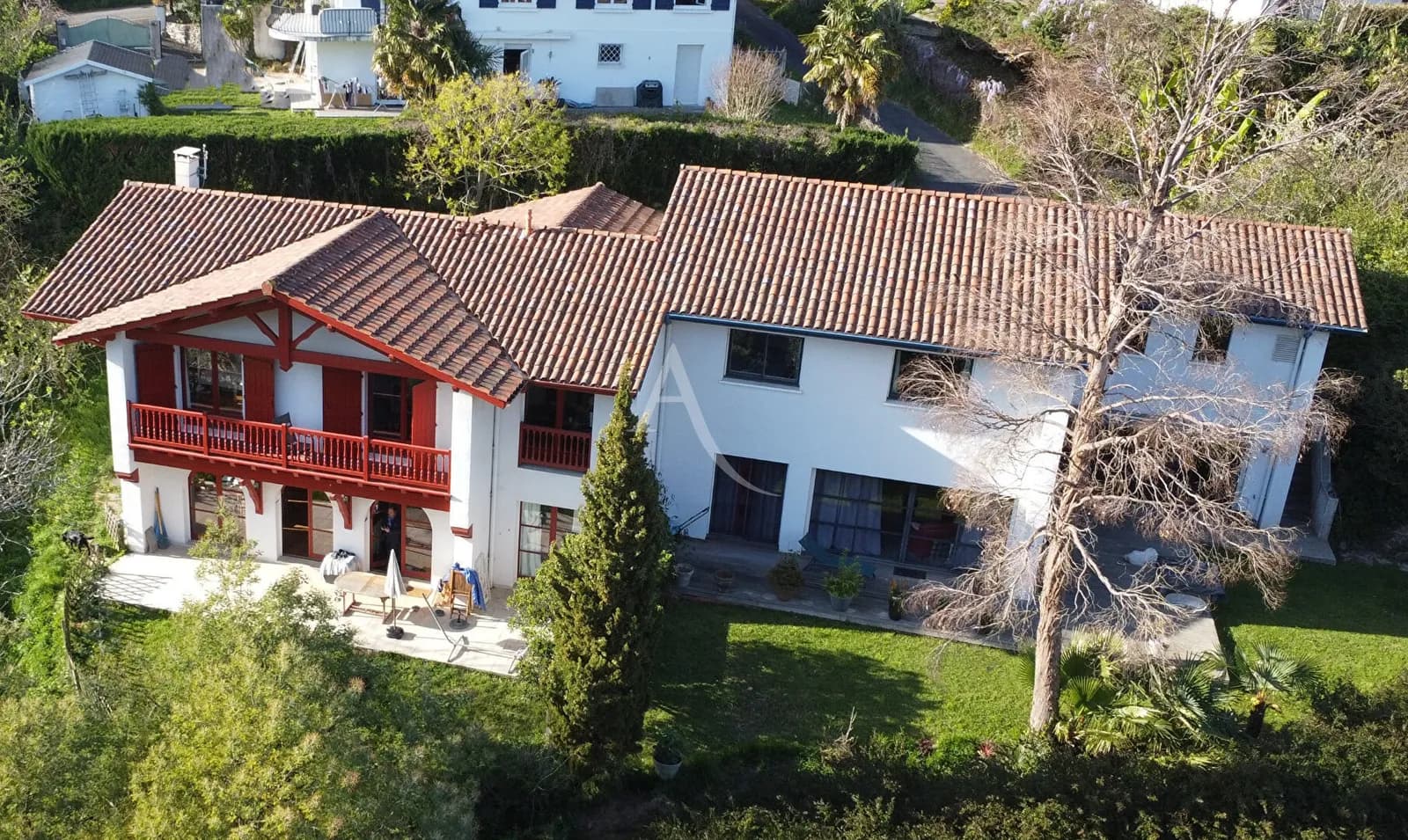 Ensemble immobilier- Saint Jean De Luz 15 pièce(s) 350 m2 - Photo 1