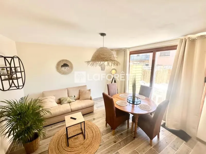 Immeuble de rapport 9 pièces 200 m² - Photo 1