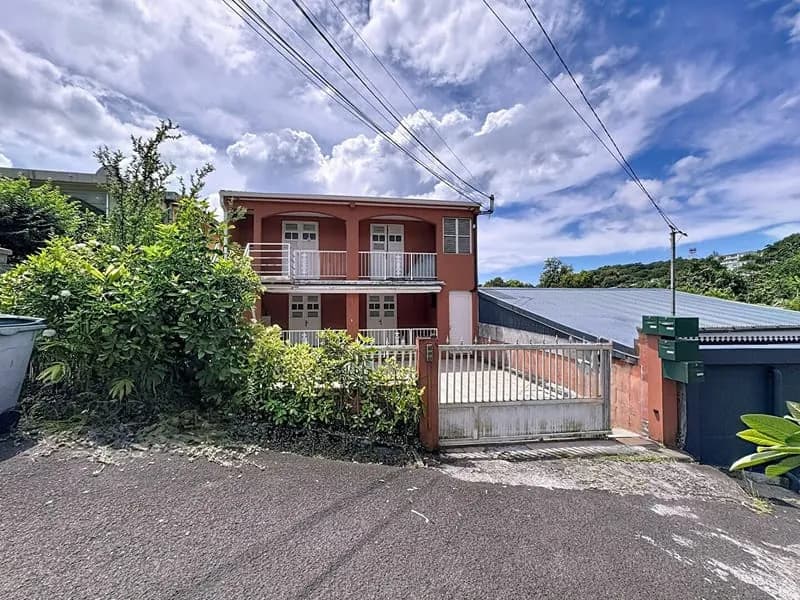 À vendre immeuble de rapport à Fort-de-France - Idéal investisseur - Photo 1