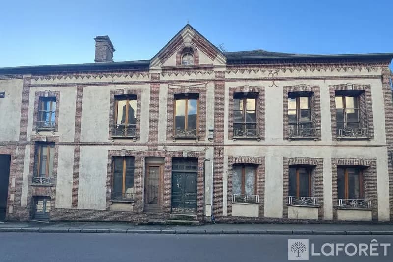 Maison de ville Moulins La Marche - Photo 1