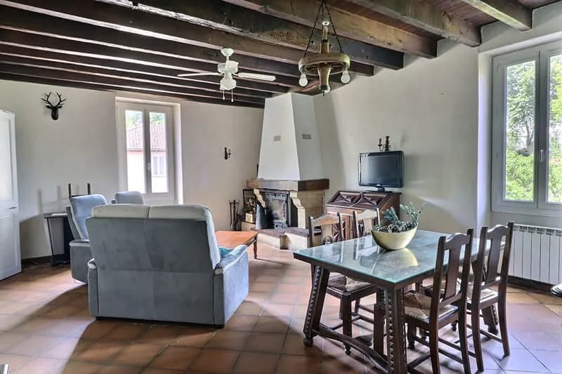 Immeuble avec trois habitations à vendre à Saint Sever - - Photo 1